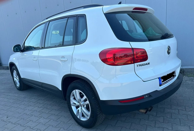 Volkswagen Tiguan cena 46900 przebieg: 139000, rok produkcji 2015 z Złocieniec małe 137